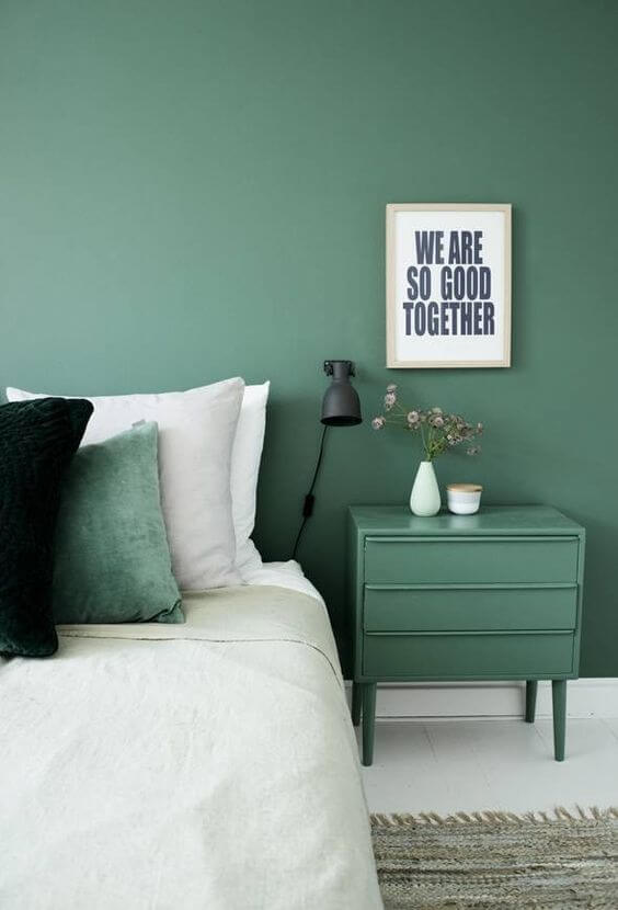 Dekor kamar tidur sederhana hijau meja unik