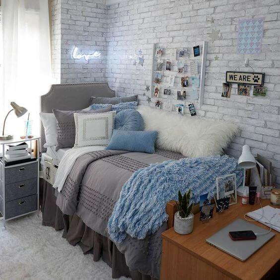 Dekor kamar tidur sederhana motif dinding